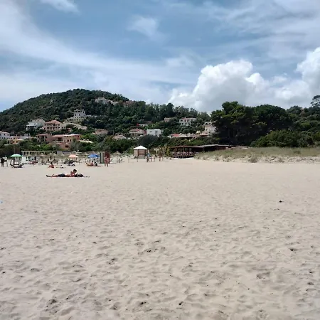 Domu Sarrala 빌라 테르테니아