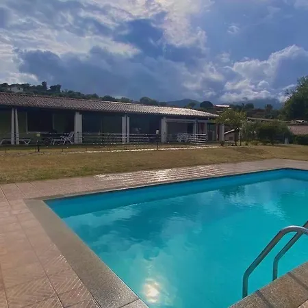 Domu Sarrala Villa *